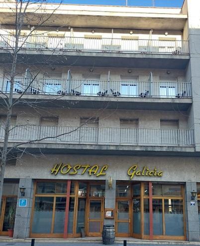 Hostal Galicia 菲格拉斯 外观 照片