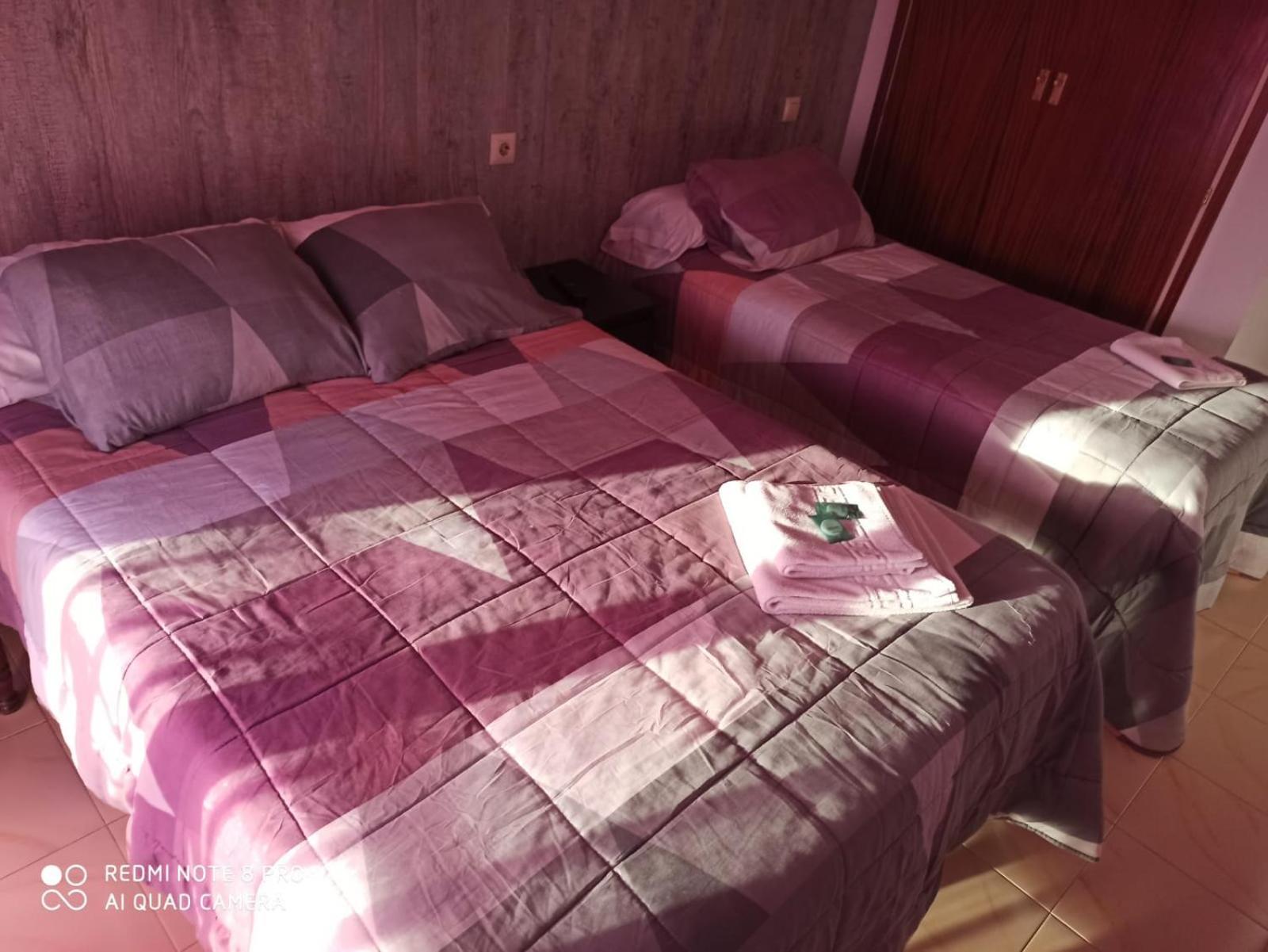Hostal Galicia 菲格拉斯 外观 照片