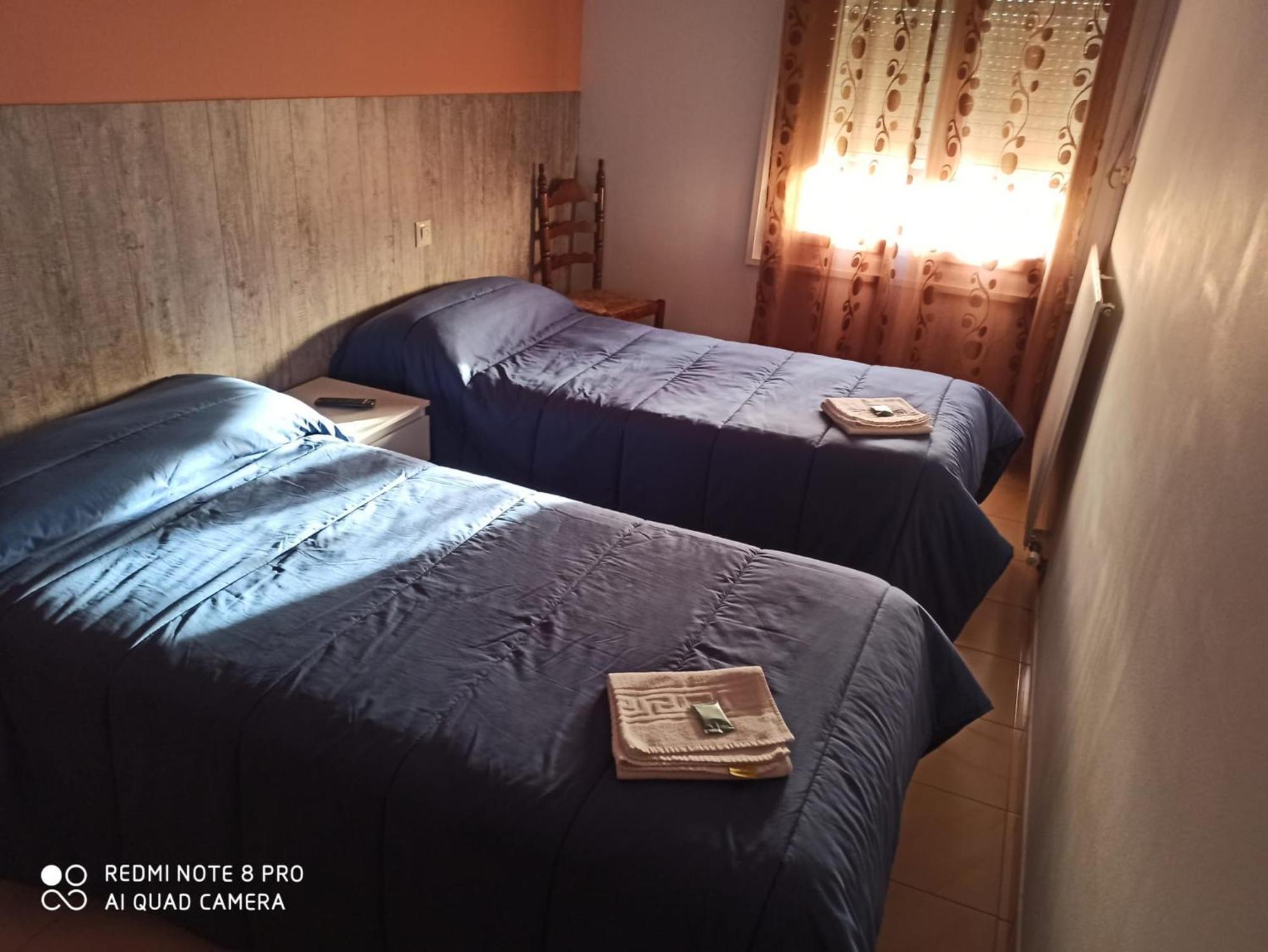 Hostal Galicia 菲格拉斯 外观 照片